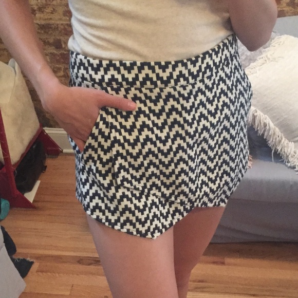 Fun Patterned Skort - Picture 3 of 8